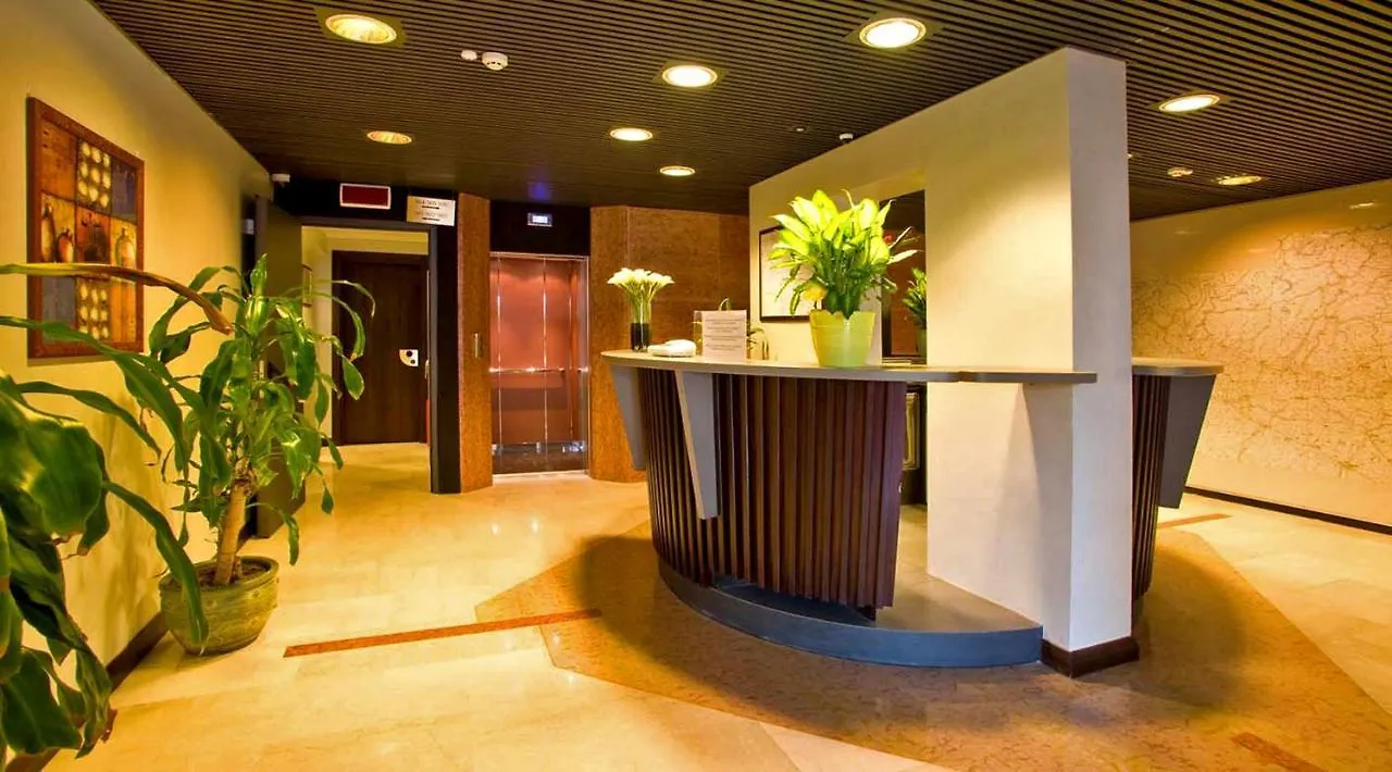 Smeraldo Apartments سيرمِيوني إيطاليا